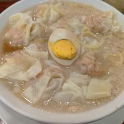 粗びき肉汁雲呑麺（醤油）+麻婆飯