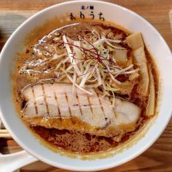 札幌スパイシーラーメン　こくうま 980円