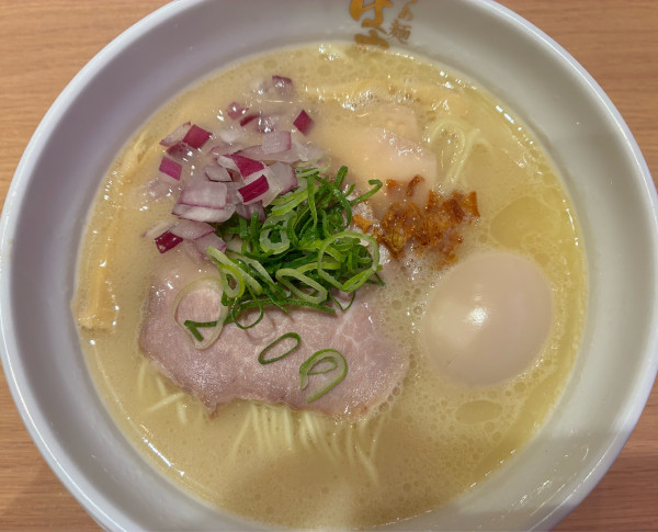 「鶏白湯塩そば」@らぁ麵 はやし田 相模原鵜野森店の写真