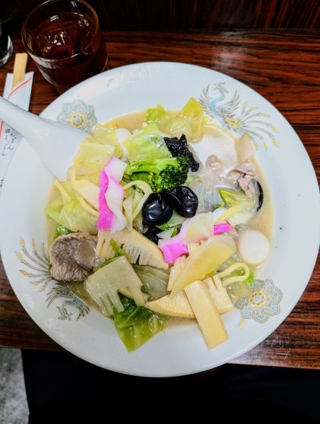 「ソボロちゃんぽん 麺少なめ＋紹興酒」@來來來の写真