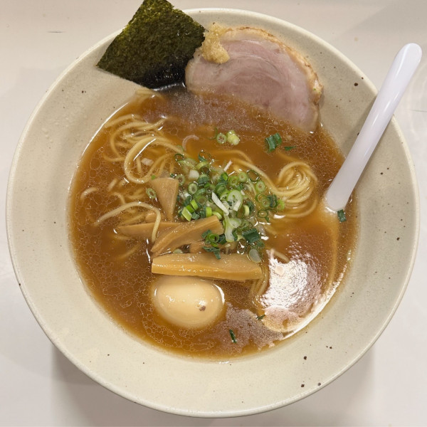 「醤油らーめん」@らーめん にな川の写真