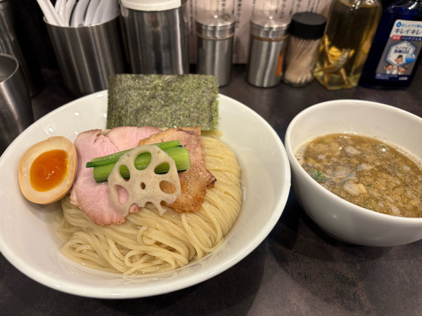 「昆布水の煮干つけ麺（中盛）」@西永福の煮干箱の写真