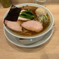 醤油チャーシューメンに味付玉子