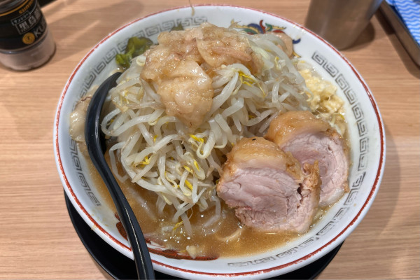 「小ラーメン」@豚山 武蔵小杉店の写真