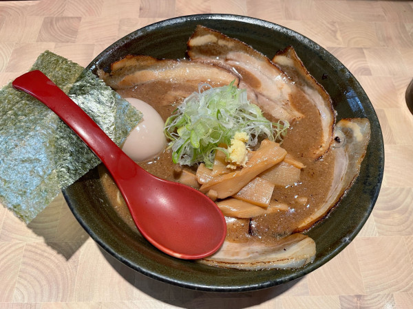 「特製煮干しラーメン」@にぼしらーめん88の写真