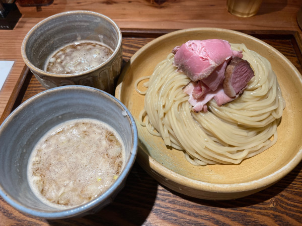「つけ汁2種 つけめん 麺350グラム増量」@あいだやの写真