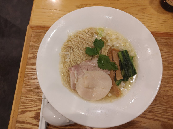 「塩ラーメン　980円」@麺処 隆の写真