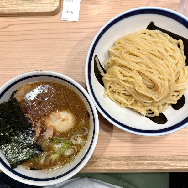「濃厚魚介味玉つけめん」@玉 渋谷メトロプラザ店の写真