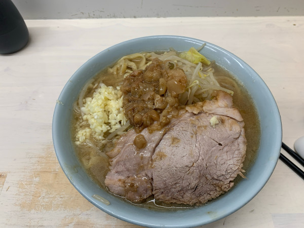 「ラーメン(300g)+ねぎ」@俺の生きる道 柏店の写真