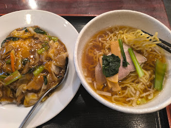 「日替り 野菜チャーシュー丼＆ラーメン(1,000)」@福包酒場 横浜東口店の写真