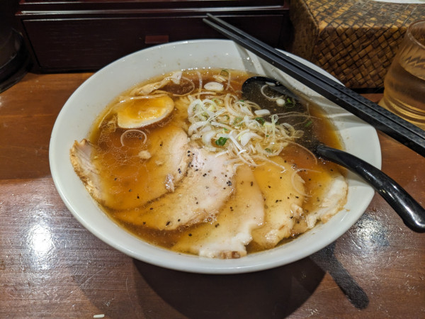 「醤油バラ肉チャーシューメン」@老麺魂の写真
