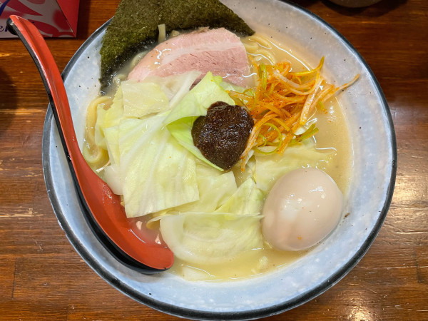 「熟成醤油らーめん」@『   』（無銘）の写真