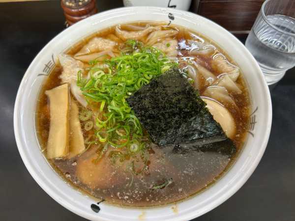 「醤油チャーシューワンタン麺」@麺処 ら塾の写真