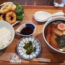 ラーメン定食いかふらい