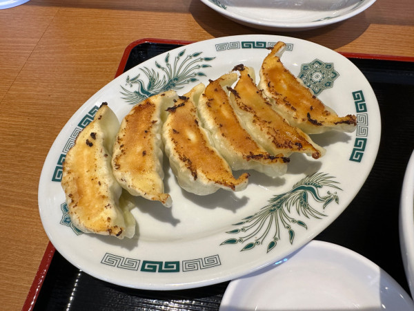 「黒酢しょうゆ冷し麺（並盛・175g）＋餃子セット940円」@日高屋 高崎緑町店の写真