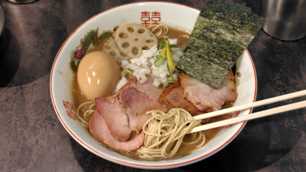 「特製濃厚煮干しらーめん·銀しゃり」@西永福の煮干箱の写真