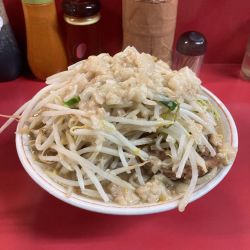 ラーメン900円 +味玉100円