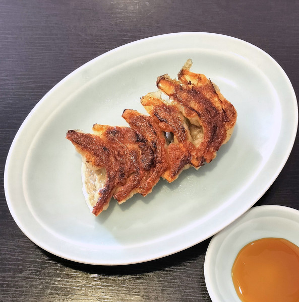 「餃子 300円」@筑紫飯店の写真