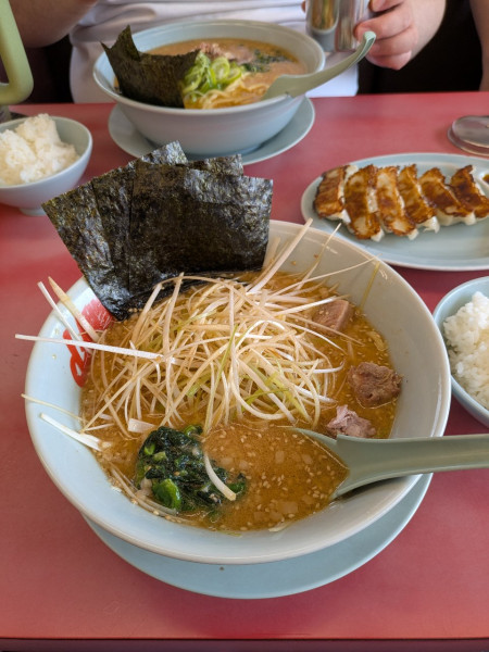 「特製味噌󠄀ラーメン　背脂変更」@山岡家 成田店の写真