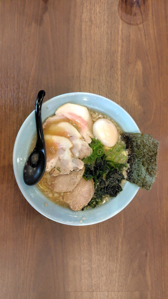 「チャーシュー麺　味玉」@ネギラーメンショップの写真