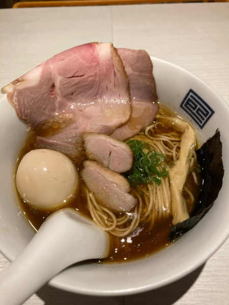 「特製正油らーめん」@淡麗拉麺 己巳の写真