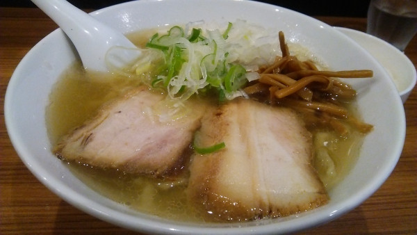 「珀 850円+白飯(小) 100円+玉ねぎ 50円」@喜多方食堂 山海の写真