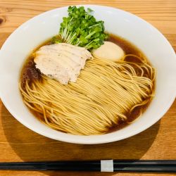 岩手県ほろほろ鳥だしのしょうゆラーメン