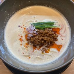 焼きあご担々麺