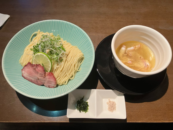 「つけ蕎麦 塩  300g(麺硬め+100g増し)」@麺や 虎徹の写真