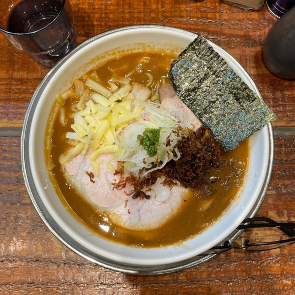 「とろ～リチーズペスカトーレ」@元祖一条流がんこラーメン たま館分店の写真