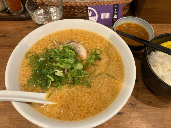 「にんにく辛ラーメン」@らーめん一途の写真