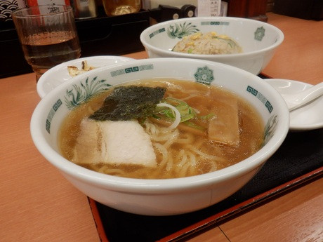「半ラーメン」@日高屋 赤羽東口店の写真