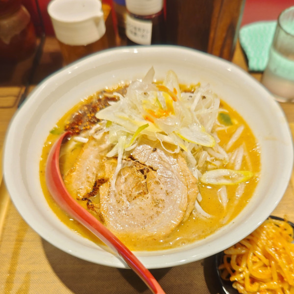 「辛味噌らーめん 野菜増し」@らーめん 蓮の写真