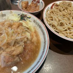 大つけ麺(ニンニクアブラ)＋肉アブラ