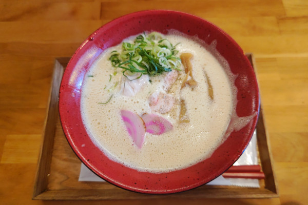 「嘉人流 和歌山ラーメン（醤油）」@とりそば 嘉人の写真