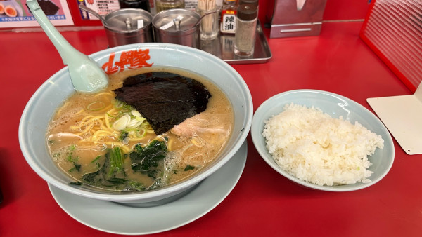 「ラーメン」@山岡家 狭山店の写真