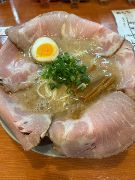 「はかたこってりチャーシュー替玉1250円」@濃厚豚骨らーめん 博多一路の写真