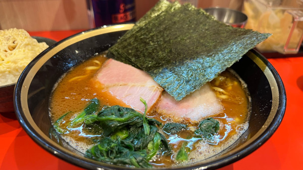 「学生ラーメン」@横浜家系ラーメン 大﨑家の写真