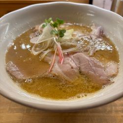 鶏白湯ラーメン　醤油