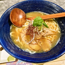 ソサカ出汁醤油ラーメン（900円）