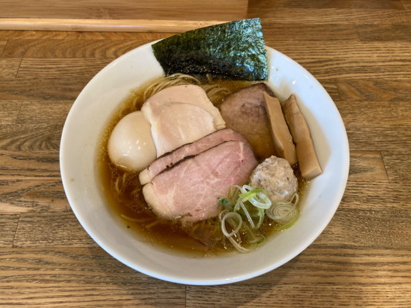 「特製地鶏 醤油」@自家製麺 純の写真