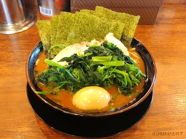「王道のラーメン 大盛(+チャーシュー2枚増し)」@家系ラーメン王道家直系 環家の写真