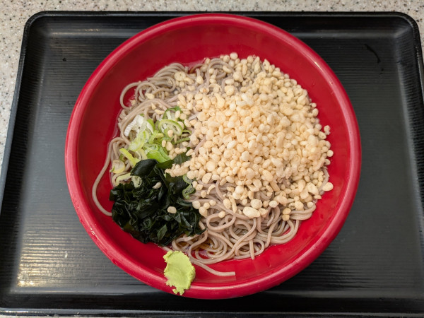 「冷したぬきそば＋大盛り：530円＋150円」@名代 富士そば 神谷町店の写真