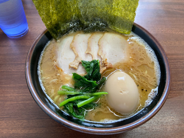 「チャーシューメン＋味玉」@横浜ラーメン 真砂家の写真