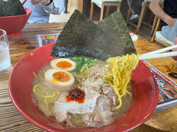 「濃厚豚骨味玉こてメン910円」@房総豚骨ラーメン こてメン堂の写真