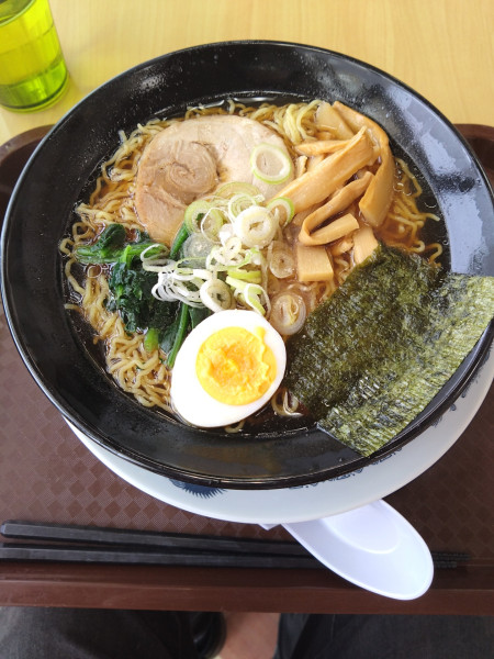「特製しょうゆラーメン　麺大盛」@らーめん 麺処の写真
