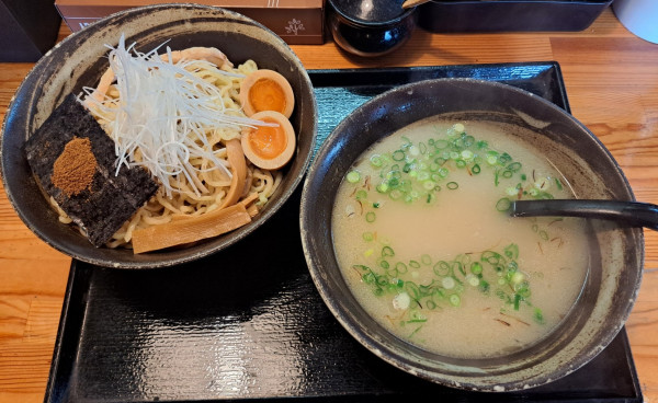「塩つけ麺大盛1180円」@登龍門の写真