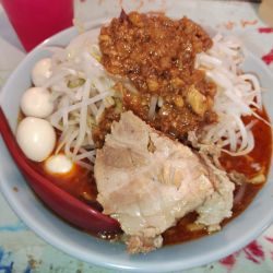 小ラーメン　辛変更　うずらトッピング