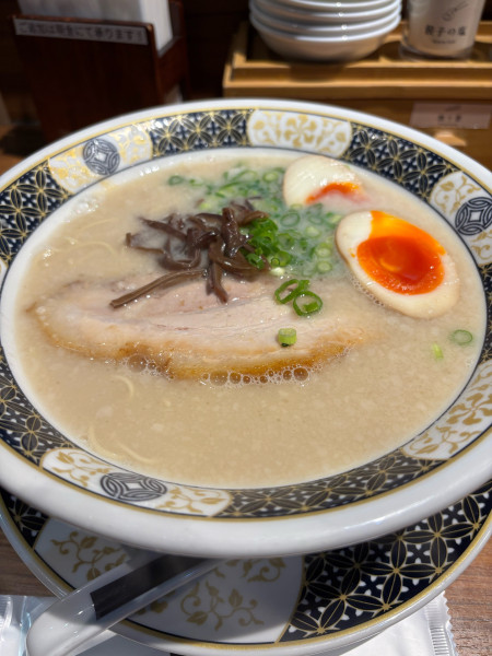 「神虎ラーメン　味玉」@麺’s room 神虎 南森町店の写真