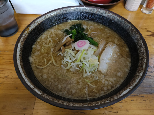 「極み魚介そば」@ラーメン専門店 知の写真